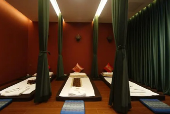 石家庄泰式按摩的被动瑜伽：当身体被折叠成诗